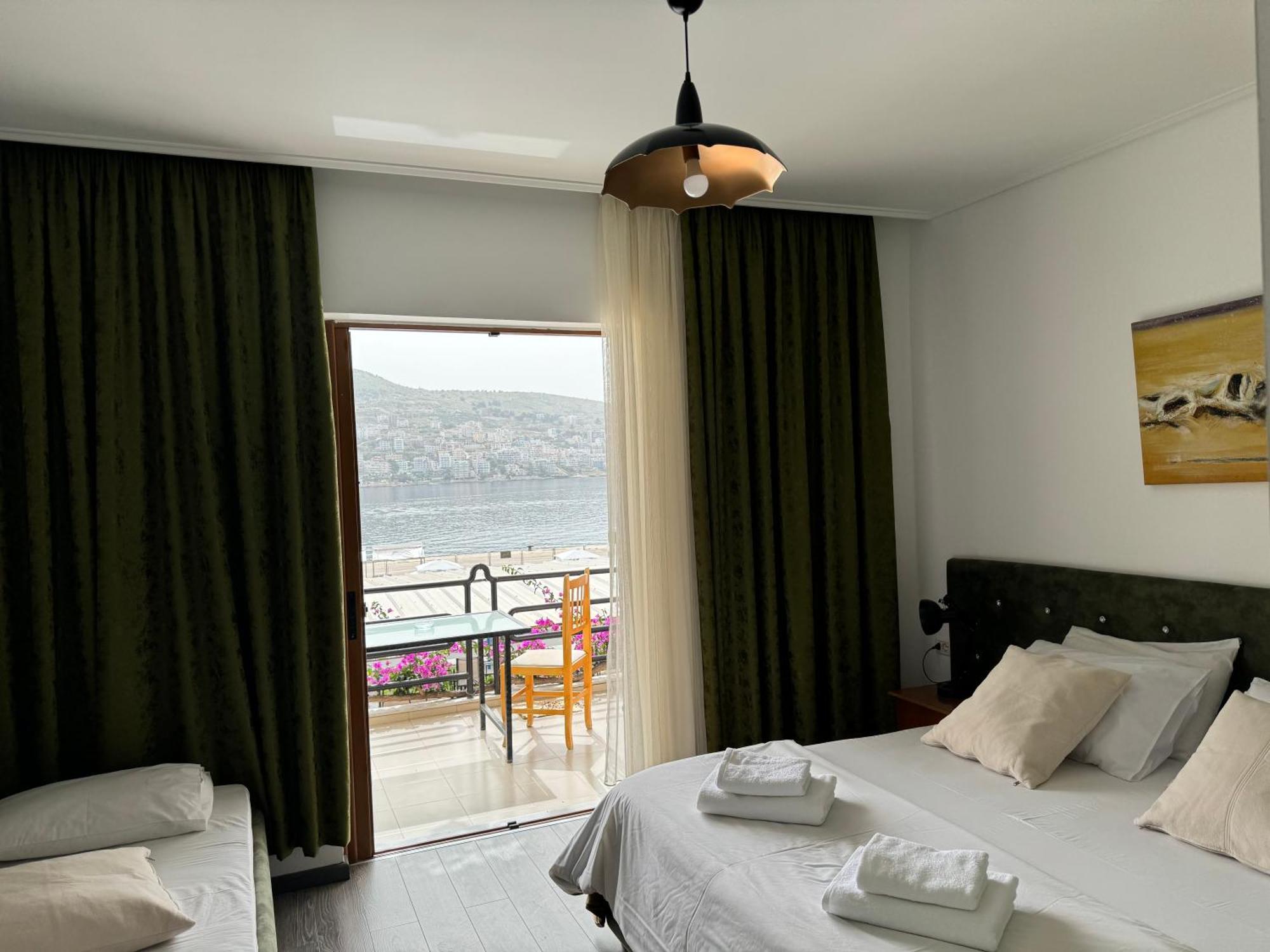 Vila Onhezmi Sarandë Eksteriør bilde